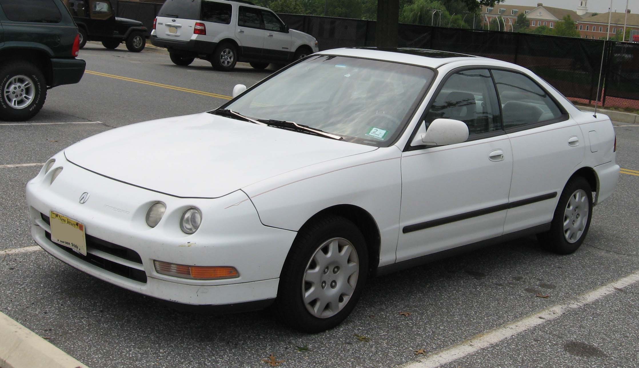    - Integra II Sedan 1.8i (140Hp)