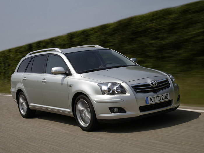    - Avensis Wagon II 2.0 D 4 147 ..